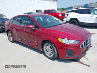 2019 Ford Fusion Hybrid SE with VIN 3FA6P0LU6KR243678, listed as a IAAI auction lot 40004890 with 138,533 mi miles. Bid and sale history available at carsss.com. Image 1.