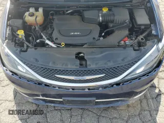 2018 Chrysler Pacifica Touring L z VIN 2C4RC1BG7JR353227, wystawiony jako Copart lot #55257335 z przebiegiem 90 697 mil mil oraz Szkoda całkowita • Salvage title. Historia ofert i sprzedaży dostępna na DreamBid. Obrazek 12.