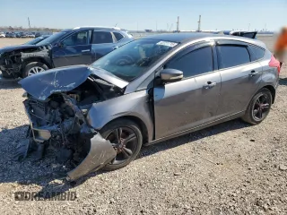 2013 Ford Focus SE with VIN 1FADP3K22DL381079, listed as a Copart auction lot 43721715 with 132,834 mi miles and Salvage Title. Bid and sale history available at carsss.com. Image 1.