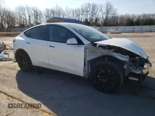 2021 Tesla Model Y Long Range z VIN 5YJYGDEE2MF100232, wystawiony jako Copart lot #50183425 z przebiegiem 95 527 mil mil oraz Szkoda całkowita • Salvage title. Historia ofert i sprzedaży dostępna na DreamBid. Obrazek 4.
