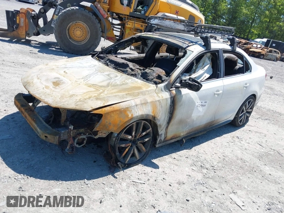 2014 Volkswagen Jetta GLI с VIN 3VW4T7AJ8EM388217, выставлен на аукционе IAAI как лот 42258666 с пробегом 118 397 миль миль и . История ставок и продаж доступна на DreamBid. Изображение 2.