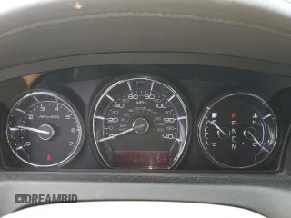 2011 Lincoln MKS z VIN 1LNHL9DR1BG608963, wystawiony jako Copart lot #55390335 z przebiegiem 162 383 mil mil oraz Szkoda całkowita • Salvage title. Historia ofert i sprzedaży dostępna na DreamBid. Obrazek 9.