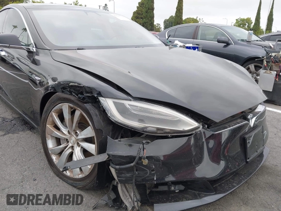 2017 Tesla Model S 100D with VIN 5YJSA1E26HF197176, listed as a IAAI auction lot 42565791 with 120,287 mi miles and . Bid and sale history available at DreamBid. Image 6.
