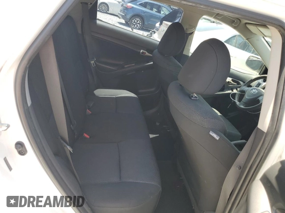 2010 Toyota Matrix z VIN 2T1KU4EE8AC301065, wystawiony jako Copart lot #57299545 z przebiegiem 100 311 mil mil oraz Szkoda całkowita • Salvage title. Historia ofert i sprzedaży dostępna na DreamBid. Obrazek 10.