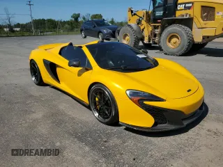 2016 McLaren 650S z VIN SBM11FAA6GW006251, wystawiony jako Copart lot #70628064 z przebiegiem 13 452 mil mil oraz Szkody całkowita. Historia ofert i sprzedaży dostępna na DreamBid. Obrazek 4.