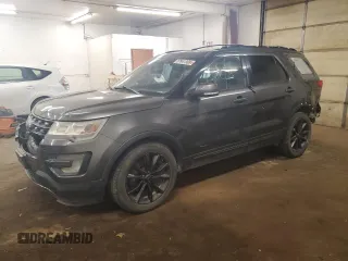 2017 Ford Explorer XLT z VIN 1FM5K8D88HGB26121, wystawiony jako Copart lot #57841305 z przebiegiem 114 157 mil mil oraz Czysty tytuł • Clean title. Historia ofert i sprzedaży dostępna na DreamBid. Obrazek 1.