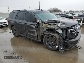 2020 Ford Expedition XLT with VIN 1FMJU1HT6LEA86169, listed as a Copart auction lot 45935535 with 109,931 mi miles and Salvage Title. Bid and sale history available at carsss.com. Image 4.