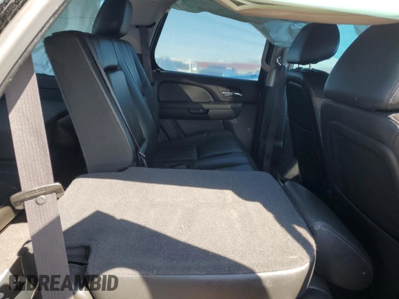 2013 Chevrolet Tahoe LT z VIN 1GNSKBE01DR332478, wystawiony jako Copart lot #51455625 z przebiegiem 143 541 mil mil oraz Czysty tytuł • Clean title. Historia ofert i sprzedaży dostępna na DreamBid. Obrazek 11.