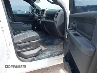 2022 Ram 2500 Tradesman with VIN 3C6UR5HJ8NG366140, listed as a IAAI auction lot 42468290 with 51,581 mi miles and . Bid and sale history available at DreamBid. Image 5.