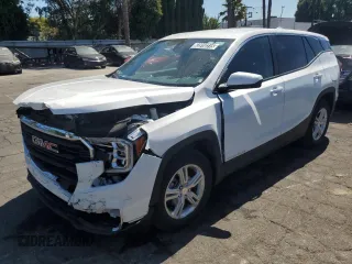 2024 GMC Terrain SLE z VIN 3GKALMEG3RL345620, wystawiony jako Copart lot #63910315 z przebiegiem 22 888 mil mil oraz Czysty tytuł • Clean title. Historia ofert i sprzedaży dostępna na DreamBid. Obrazek 1.