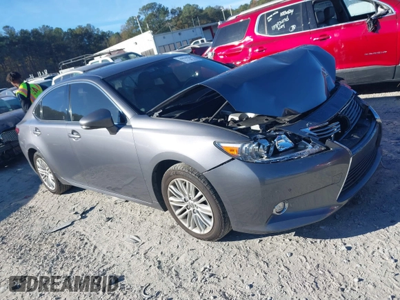 2015 Lexus ES with VIN JTHBK1GG7F2188569, listed as a IAAI auction lot 40828257 with 100,000 mi miles. Bid and sale history available at carsss.com. Image 13.