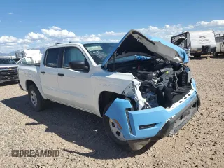2024 Nissan Frontier PRO-4X with VIN 1N6ED1EK7RN639340, listed as a Copart auction lot 63456404 with 645 mi miles and Salvage Title. Bid and sale history available at carsss.com. Image 4.