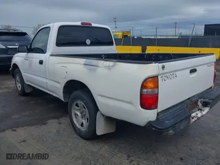 2002 Toyota Tacoma with VIN 5TENL42N22Z067814, listed as a IAAI auction lot 41839951 with 265,476 mi miles. Bid and sale history available at carsss.com. Image 3.