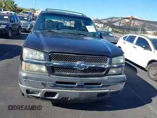 2005 Chevrolet Avalanche LS z VIN 3GNEC12Z25G157070, wystawiony jako IAAI lot #41885755 z przebiegiem 188 979 mil mil oraz . Historia ofert i sprzedaży dostępna na DreamBid. Obrazek 6.