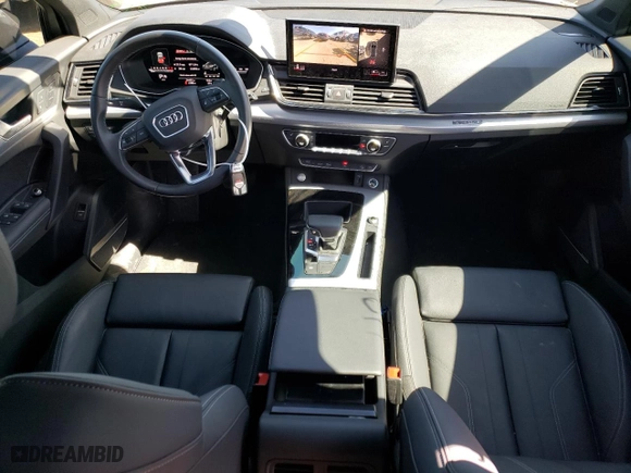 2022 Audi Q5 Sportback S line Premium Plus with VIN WA15AAFY9N2120147, listed as a Copart auction lot 47034714 with 24,492 mi miles and Non Repairable. Bid and sale history available at carsss.com. Image 8.