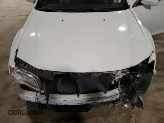 2014 Chrysler 300 z VIN 2C3CCARG8EH232878, wystawiony jako Copart lot #48904425 z przebiegiem 56 003 mil mil oraz Szkoda całkowita • Salvage title. Historia ofert i sprzedaży dostępna na DreamBid. Obrazek 11.