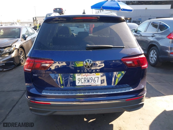 2022 Volkswagen Tiguan SE with VIN 3VV3B7AX5NM128462, listed as a IAAI auction lot 41668066 with 25,113 mi miles. Bid and sale history available at carsss.com. Image 17.
