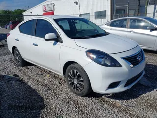 2012 Nissan Versa SV с VIN 3N1CN7AP9CL945199, выставлен на аукционе IAAI как лот 42235222 с пробегом 209 703 миль миль и . История ставок и продаж доступна на DreamBid. Изображение 1.