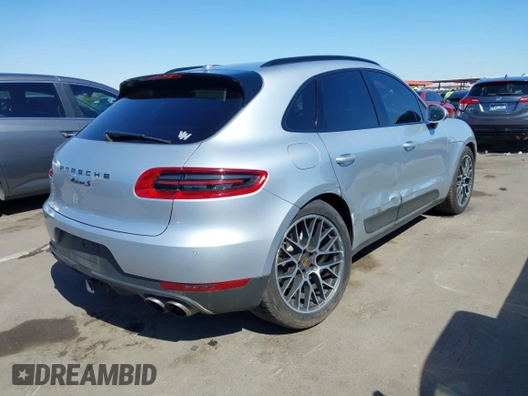 2018 Porsche Macan S with VIN WP1AB2A55JLB36398, listed as a IAAI auction lot 42094742 with 97,376 mi miles and . Bid and sale history available at DreamBid. Image 4.