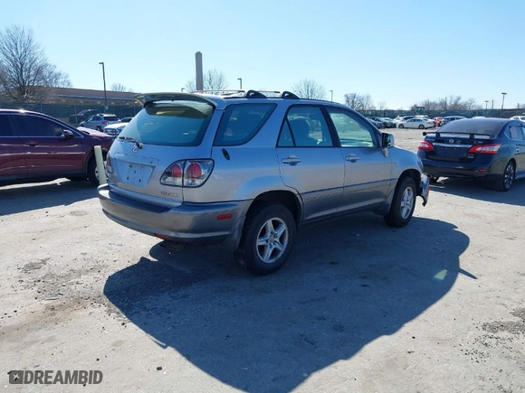 2001 Lexus RX 300 with VIN JTJHF10UX10211425, listed as a IAAI auction lot 41762302 with NaN miles. Bid and sale history available at carsss.com. Image 4.
