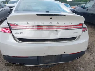 2019 Lincoln MKZ Reserve II z VIN 3LN6L5E94KR607412, wystawiony jako IAAI lot #42231994 z przebiegiem 54 812 mil mil oraz . Historia ofert i sprzedaży dostępna na DreamBid. Obrazek 18.