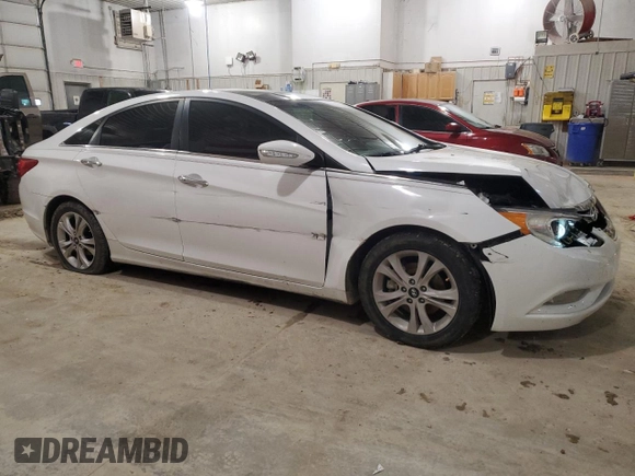 2013 Hyundai Sonata Limited with VIN 5NPEC4AC0DH636231, listed as a Copart auction lot 43065435 with 140,394 mi miles and Salvage Title. Bid and sale history available at DreamBid. Image 4.