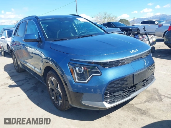 2023 Kia Niro Wind with VIN KNDCR3L19P5038753, listed as a IAAI auction lot 41750599 with 59,182 mi miles. Bid and sale history available at carsss.com. Image 1.