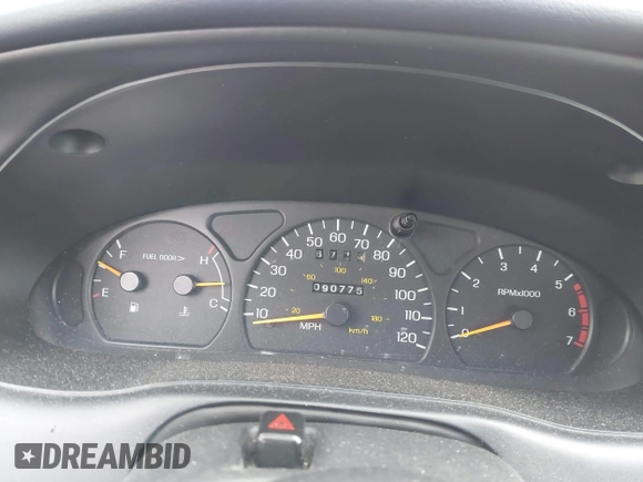 1997 Ford Thunderbird LX z VIN 1FALP62W2VH105702, wystawiony jako IAAI lot #41713980 z przebiegiem 90 775 mil mil oraz . Historia ofert i sprzedaży dostępna na DreamBid. Obrazek 7.