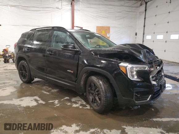 2022 GMC Terrain AT4 with VIN 3GKALYEV1NL231986, listed as a Copart auction lot 45867305 with 29,746 mi miles and Salvage Title. Bid and sale history available at DreamBid. Image 4.