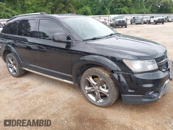 2017 Dodge Journey Crossroad Plus with VIN 3C4PDDGG1HT526083, listed as a IAAI auction lot 42357902 with 211,626 mi miles and . Bid and sale history available at DreamBid. Image 1.