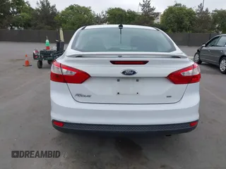 2012 Ford Focus SE with VIN 1FAHP3F22CL227773, listed as a IAAI auction lot 42749922 with 229,944 mi miles and . Bid and sale history available at DreamBid. Image 17.