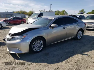 2015 Lexus ES with VIN JTHBK1GG1F2205818, listed as a Copart auction lot 52020035 with 105,899 mi miles and Salvage Title. Bid and sale history available at carsss.com. Image 1.