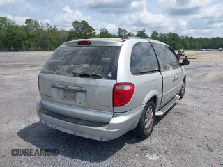 2006 Chrysler Town & Country LWB Limited with VIN 2A8GP64L26R797487, listed as a IAAI auction lot 42127082 with 126,548 mi miles. Bid and sale history available at carsss.com. Image 4.