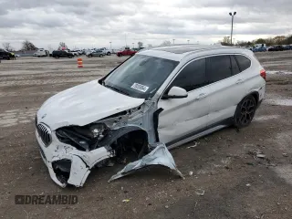 2022 BMW X1 xDrive28i with VIN WBXJG9C0XN5U63096, listed as a Copart auction lot 79253954 with 17,311 mi miles and Salvage Title. Bid and sale history available at carsss.com. Image 1.