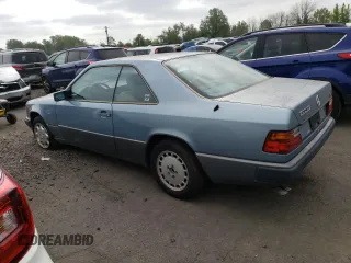 1988 Mercedes-Benz 300 with VIN WDBEA50D4JA612702, listed as a Copart auction lot 54090305 with 104,558 mi miles and Clean Title. Bid and sale history available at DreamBid. Image 2.