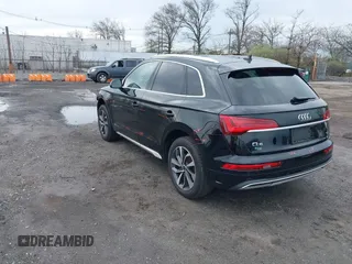 2021 Audi Q5 Premium Plus with VIN WA1BAAFYXM2117064, listed as a IAAI auction lot 42025878 with 75,766 mi miles and . Bid and sale history available at DreamBid. Image 3.