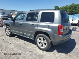 2011 Jeep Patriot Latitude z VIN 1J4NF1GB2BD229920, wystawiony jako Copart lot #57548445 z przebiegiem 188 712 mil mil oraz Szkoda całkowita • Salvage title. Historia ofert i sprzedaży dostępna na DreamBid. Obrazek 2.