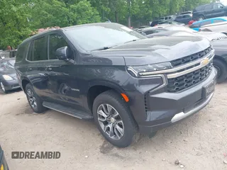2024 Chevrolet Tahoe LS z VIN 1GNSCMKDXRR124896, wystawiony jako IAAI lot #42092350 z przebiegiem 6 395 mil mil oraz . Historia ofert i sprzedaży dostępna na DreamBid. Obrazek 1.