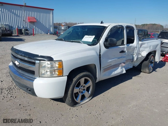 2007 Chevrolet Silverado 1500 LT w/1LT with VIN 1GCEC19J57Z502572, listed as a IAAI auction lot 36419017 with 408,345 mi miles. Bid and sale history available at carsss.com. Image 18.