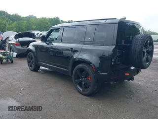 2023 Land Rover Defender X z VIN SALEX7EU2P2213481, wystawiony jako IAAI lot #42368968 z przebiegiem 12 903 mil mil oraz . Historia ofert i sprzedaży dostępna na DreamBid. Obrazek 3.