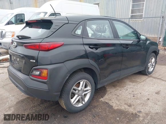 2021 Hyundai Kona SE z VIN KM8K1CAA8MU738427, wystawiony jako IAAI lot #41898475 z przebiegiem 53 112 mil mil oraz . Historia ofert i sprzedaży dostępna na DreamBid. Obrazek 4.