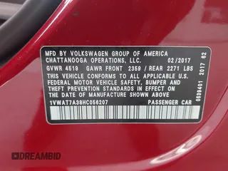 2017 Volkswagen Passat S z VIN 1VWAT7A38HC056207, wystawiony jako IAAI lot #42586003 z przebiegiem 114 329 mil mil oraz . Historia ofert i sprzedaży dostępna na DreamBid. Obrazek 9.