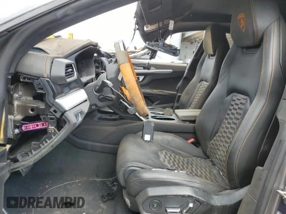 2019 Lamborghini Urus z VIN ZPBUA1ZL5KLA05433, wystawiony jako Copart lot #69777194 z przebiegiem Nie podano mil oraz Tytuł czysty. Historia ofert i sprzedaży dostępna na DreamBid. Obrazek 7.