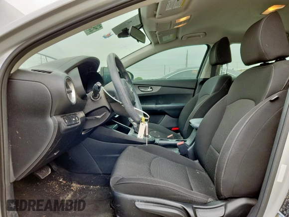 2019 Kia Forte LXS с VIN 3KPF24AD6KE052546, выставлен на аукционе Copart как лот 59309555 с пробегом 74 185 миль миль и Списание • Salvage title. История ставок и продаж доступна на DreamBid. Изображение 7.