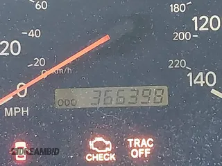 2001 Lexus ES 300 с VIN JT8BF28G610332982, выставлен на аукционе IAAI как лот 42351523 с пробегом 366 398 миль миль и . История ставок и продаж доступна на DreamBid. Изображение 15.