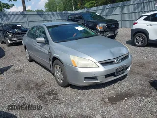 2007 Honda Accord LX with VIN 1HGCM56477A227992, listed as a IAAI auction lot 42647356 with 182,210 mi miles and . Bid and sale history available at DreamBid. Image 1.