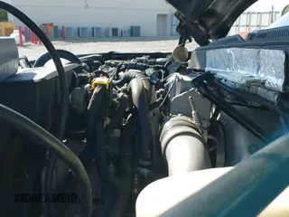 2018 Chevrolet Silverado 2500HD LTZ с VIN 1GC1KWEYXJF165780, выставлен на аукционе IAAI как лот 43223310 с пробегом 111 028 миль миль и . История ставок и продаж доступна на DreamBid. Изображение 19.