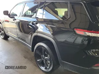2022 Jeep Grand Cherokee Altitude z VIN 1C4RJKAG5N8554168, wystawiony jako IAAI lot #42566100 z przebiegiem 49 208 mil mil oraz . Historia ofert i sprzedaży dostępna na DreamBid. Obrazek 21.