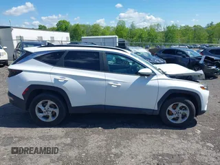 2022 Hyundai Tucson SEL with VIN 5NMJBCAE4NH124578, listed as a IAAI auction lot 41889731 with Not Provided miles. Bid and sale history available at carsss.com. Image 13.