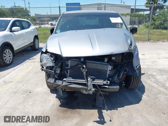 2016 Dodge Grand Caravan SE with VIN 2C4RDGBG9GR385847, listed as a IAAI auction lot 42042755 with 32,613 mi miles and . Bid and sale history available at DreamBid. Image 6.